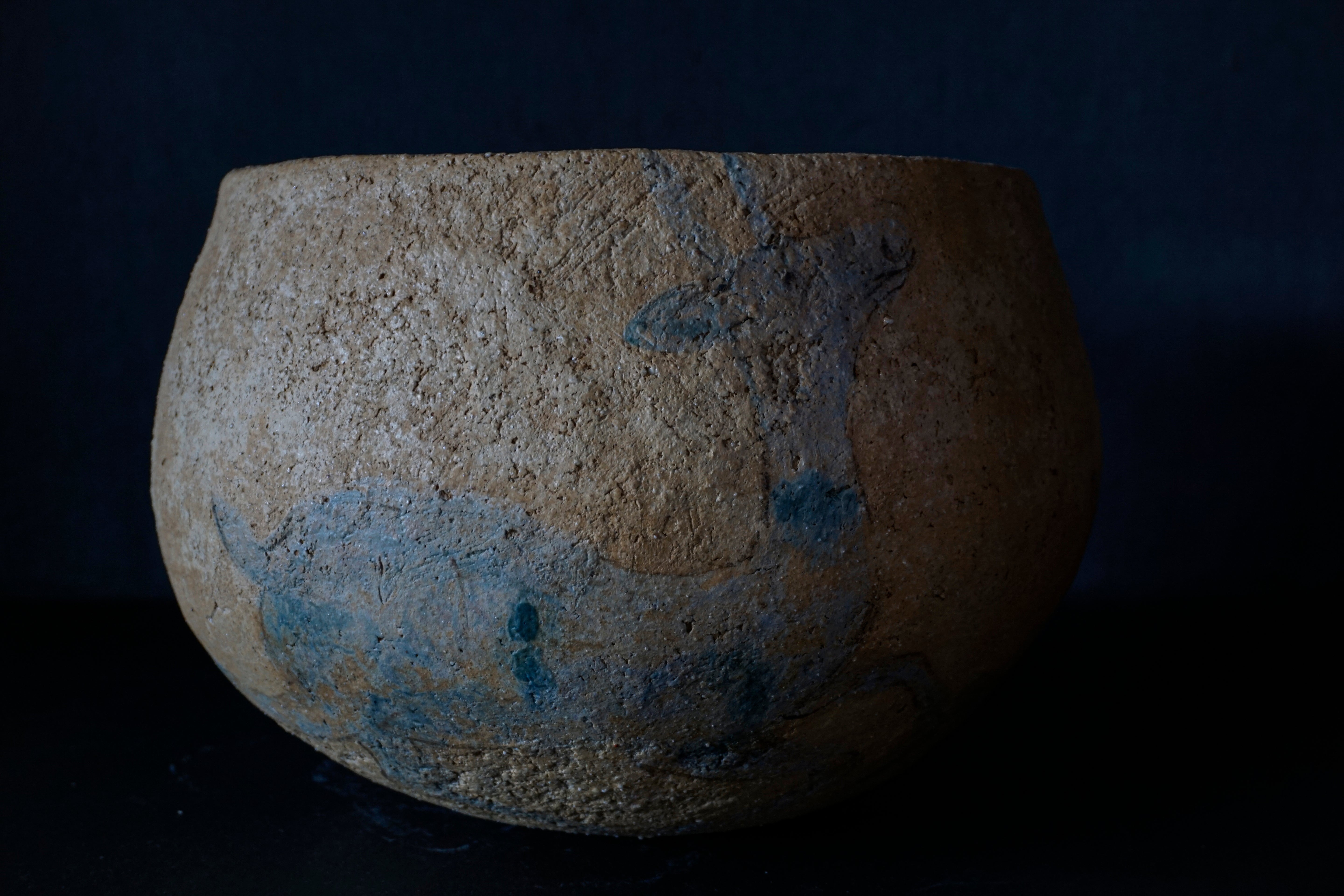 ●25-IM60 灰陶加彩壺(鹿文)