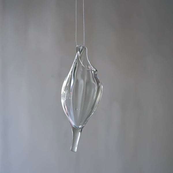 Miyo Oyabu Hanging Vase Clear – 雨晴/AMAHARE