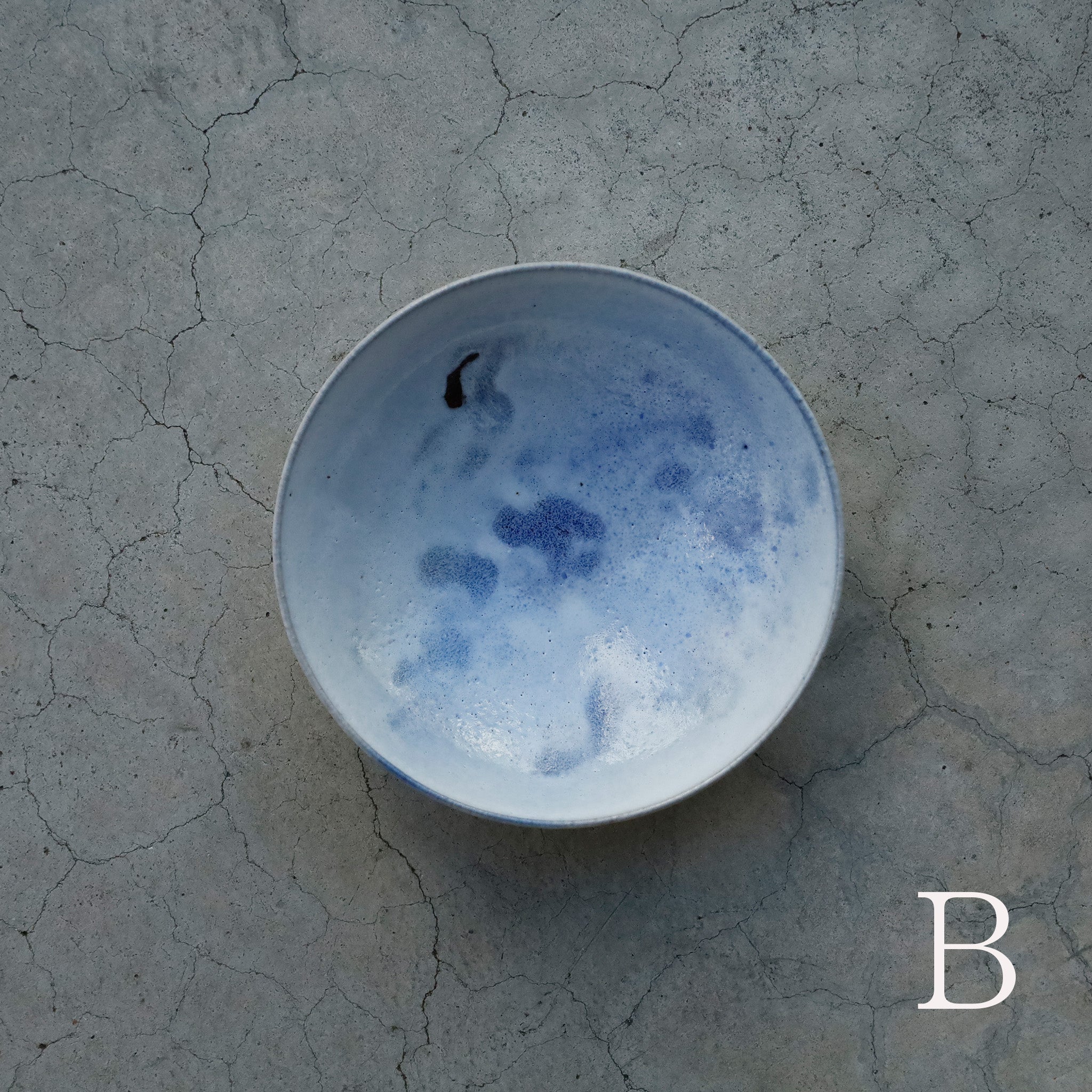 Etsuji Noguchi / Pale Blue Glaze, Medium Bowl