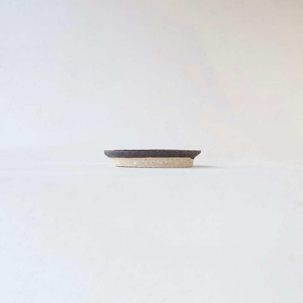 宮城陶器 オーバル皿 小 黒釉 – 雨晴/AMAHARE