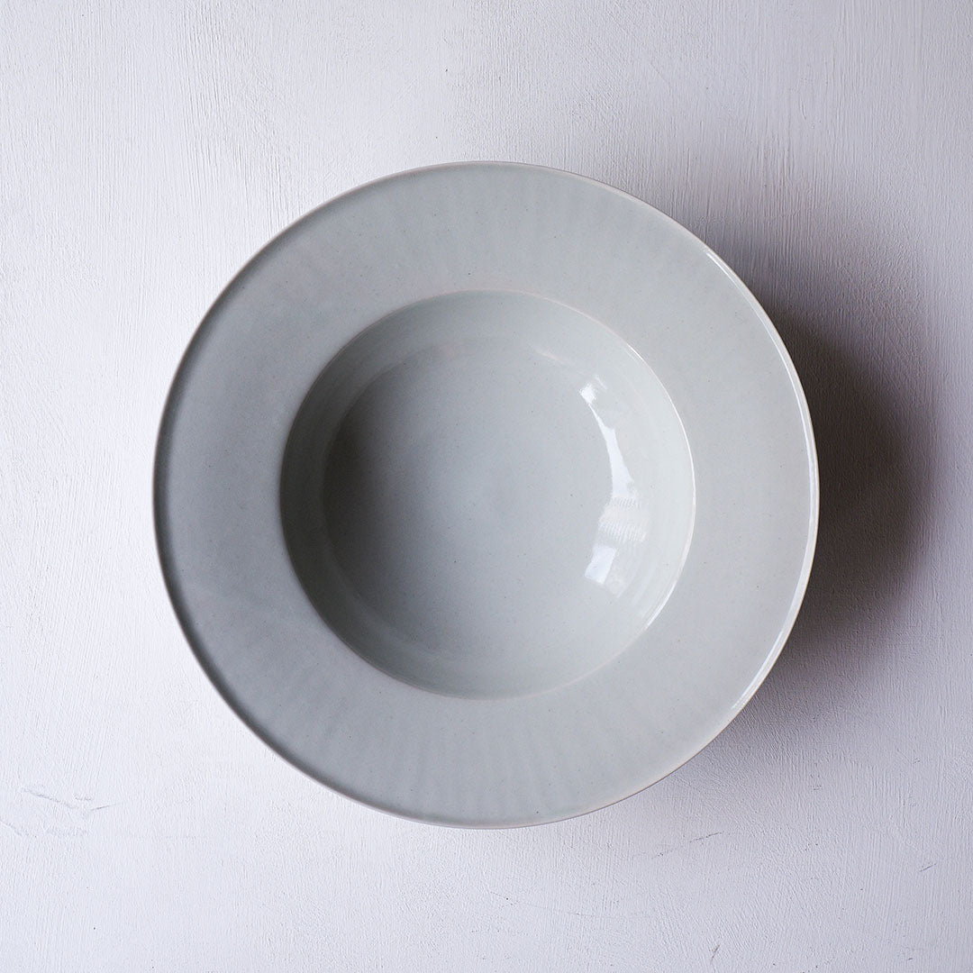 Miyuki Koizumi  Rim Bowl White 24cm