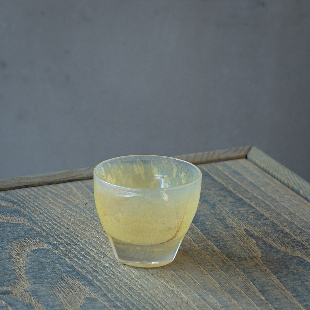 ●25-t17 scavo ぐい呑み wh