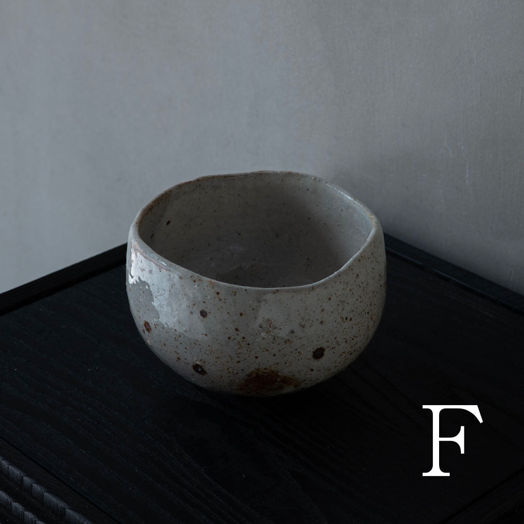 ●25-MM-29 茶盌 粉引