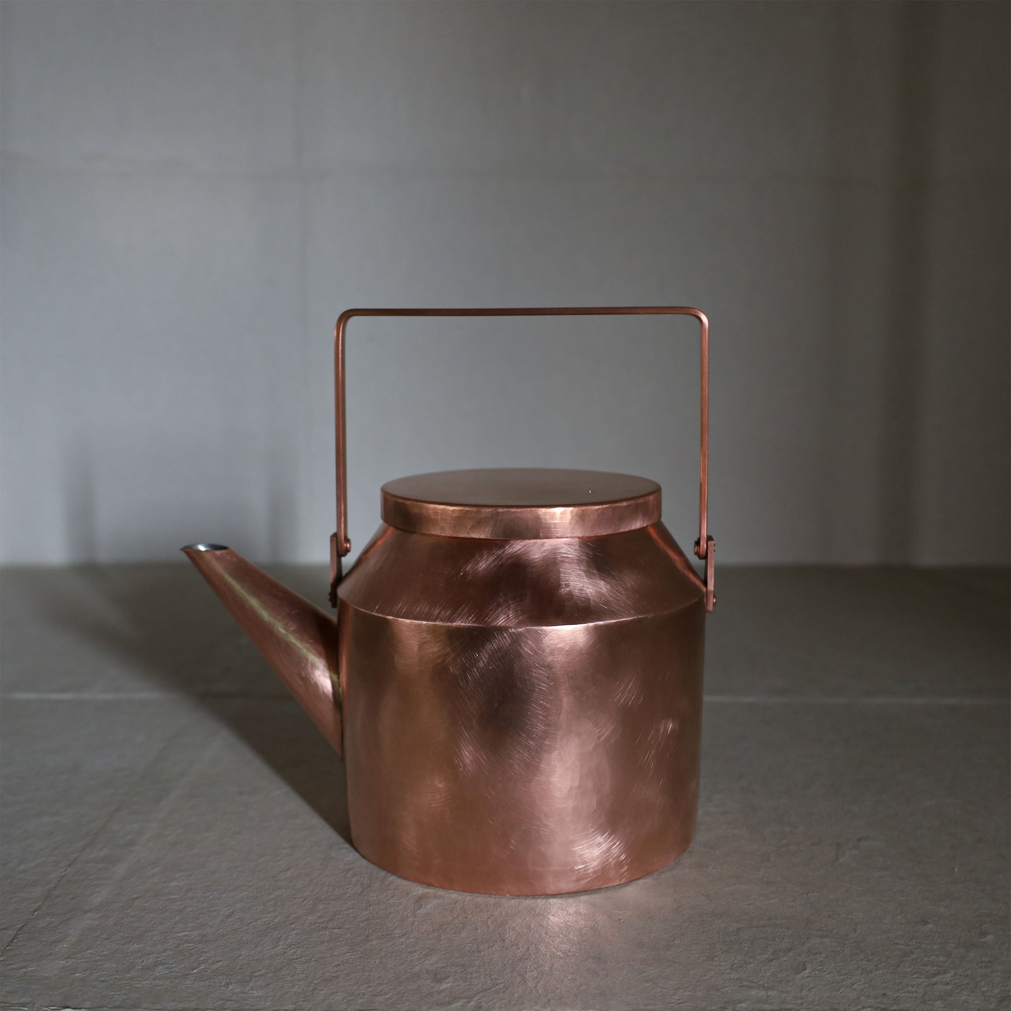 ○26-RN-8 薬缶（ミルク缶型1,500ml)