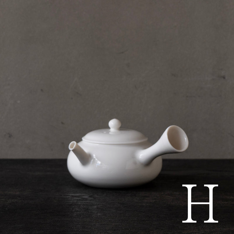 ●25-YM-14 Hoin Japanese Teapot