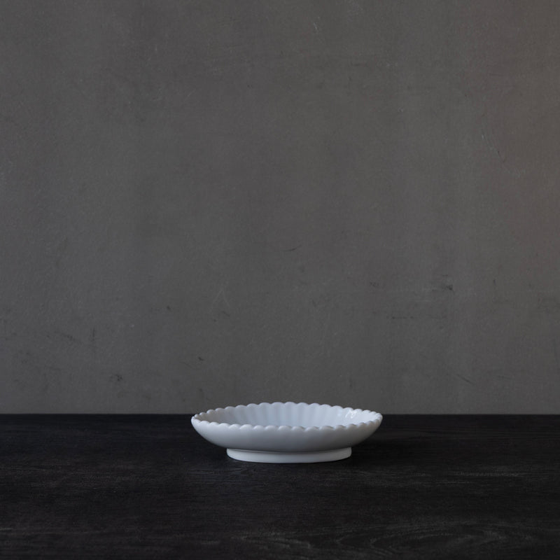 ●25-YM-36 White Porcelain Small Plate