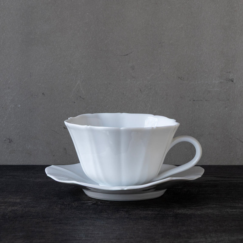 ●25-YM-45 White Porcelain Saucer