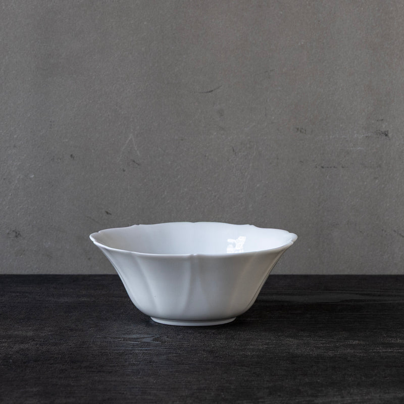 ●25-YM-47 White Porcelain Small Bowl