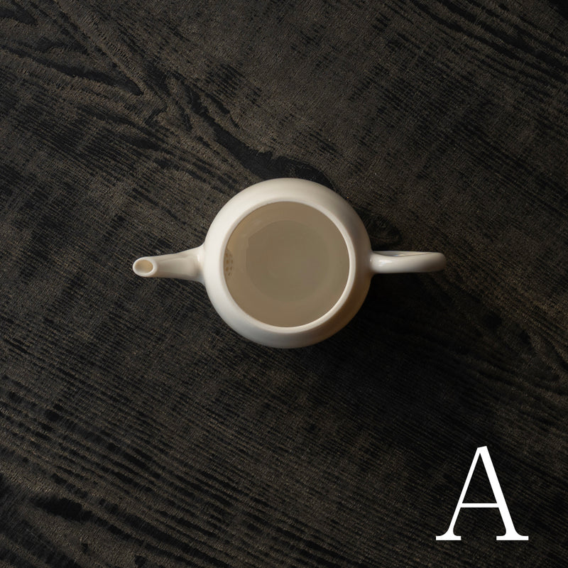 ●25-YM-15 Hoin Chinese Small Teapot