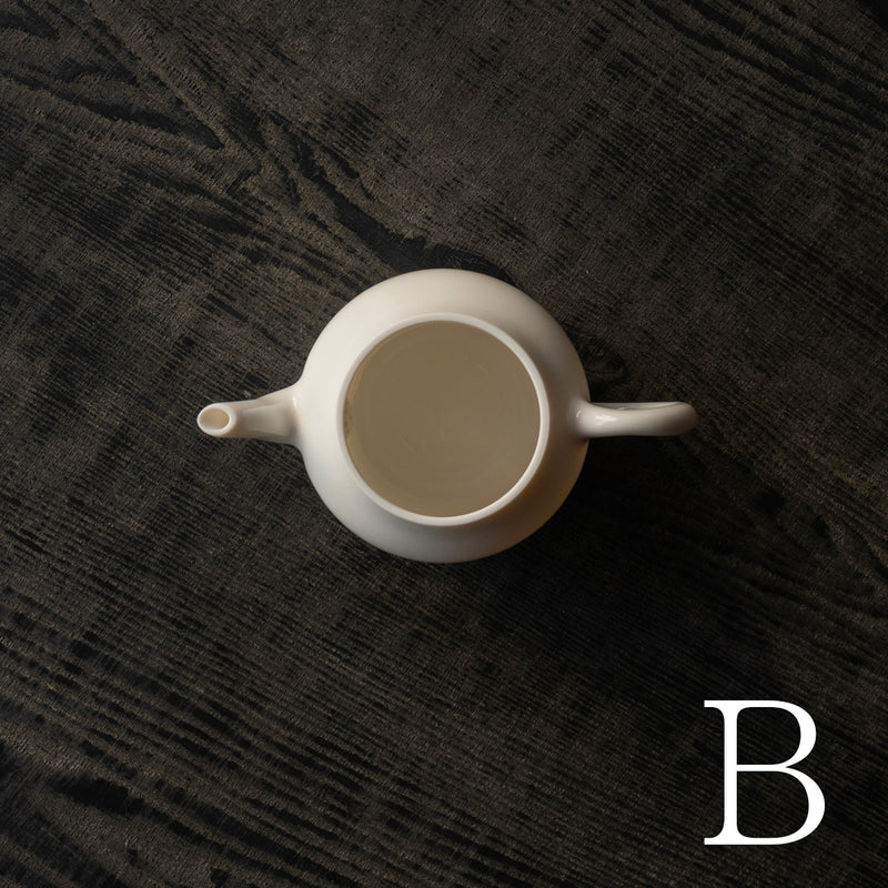 ●25-YM-15 Hoin Chinese Small Teapot