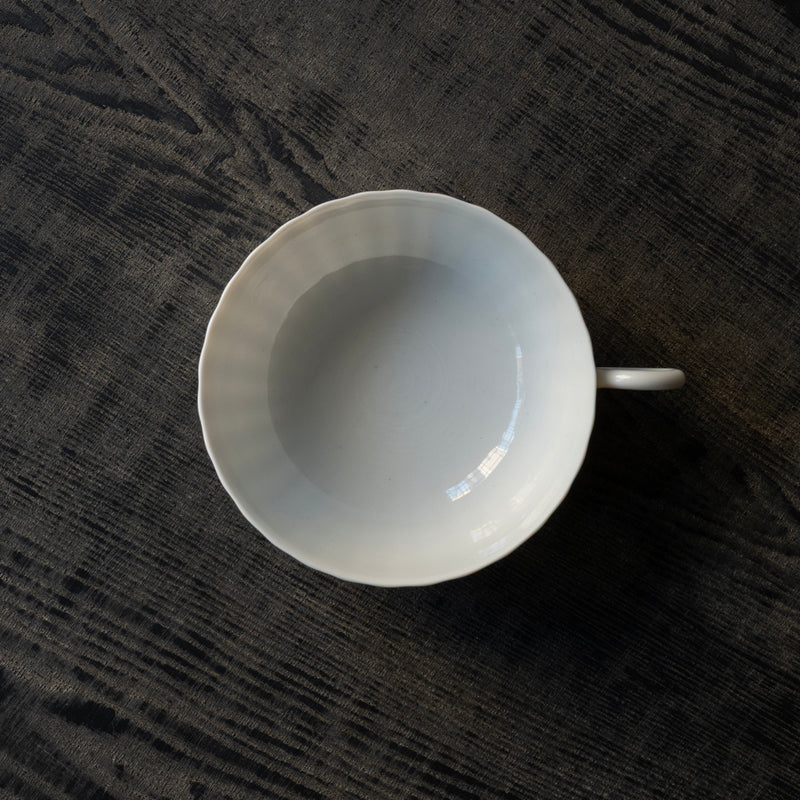 ●25-YM-37 White Porcelain Tea Cup