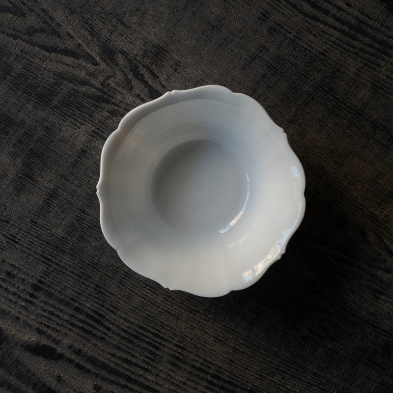 ●25-YM-47 White Porcelain Small Bowl