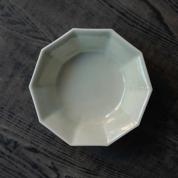 ●25-YM-81 Celadon Shallow Bowl