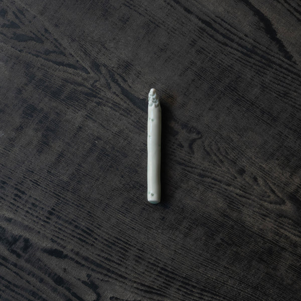 ●25-YM-69 Celadon Cutlery Rest (Asparagus)