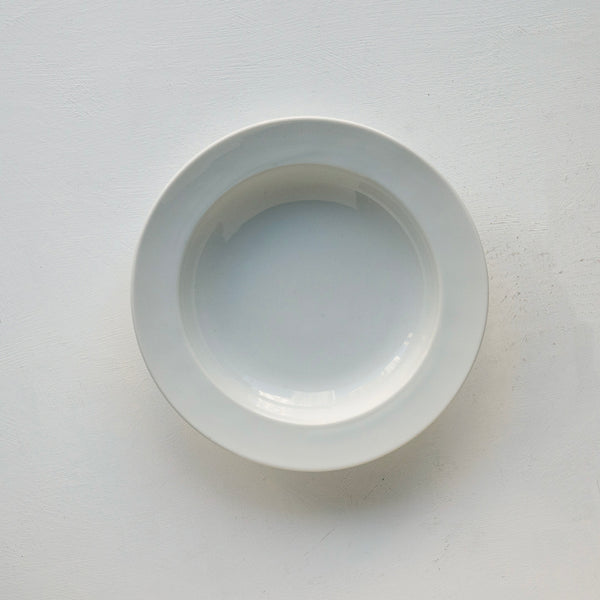 ●25-YM-29 White Porcelain Soup Bowl