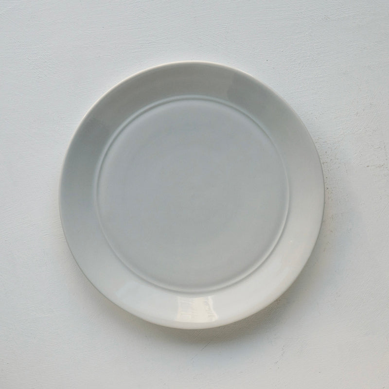 ●25-YM-26 White Porcelain Plate