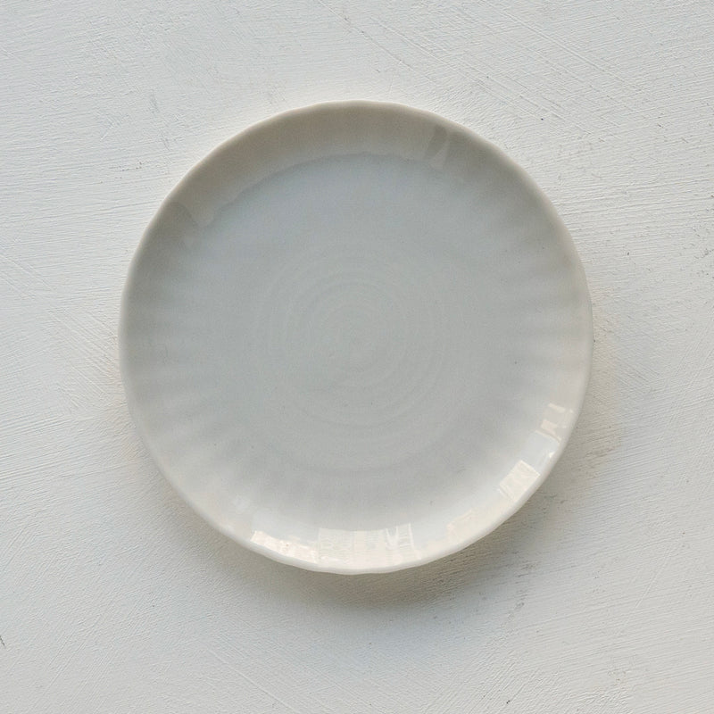 ●25-YM-38 White Porcelain Saucer