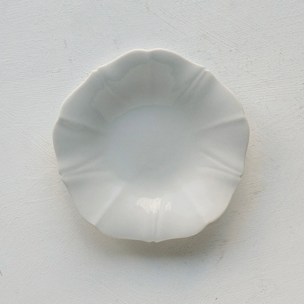 ●25-YM-45 White Porcelain Saucer