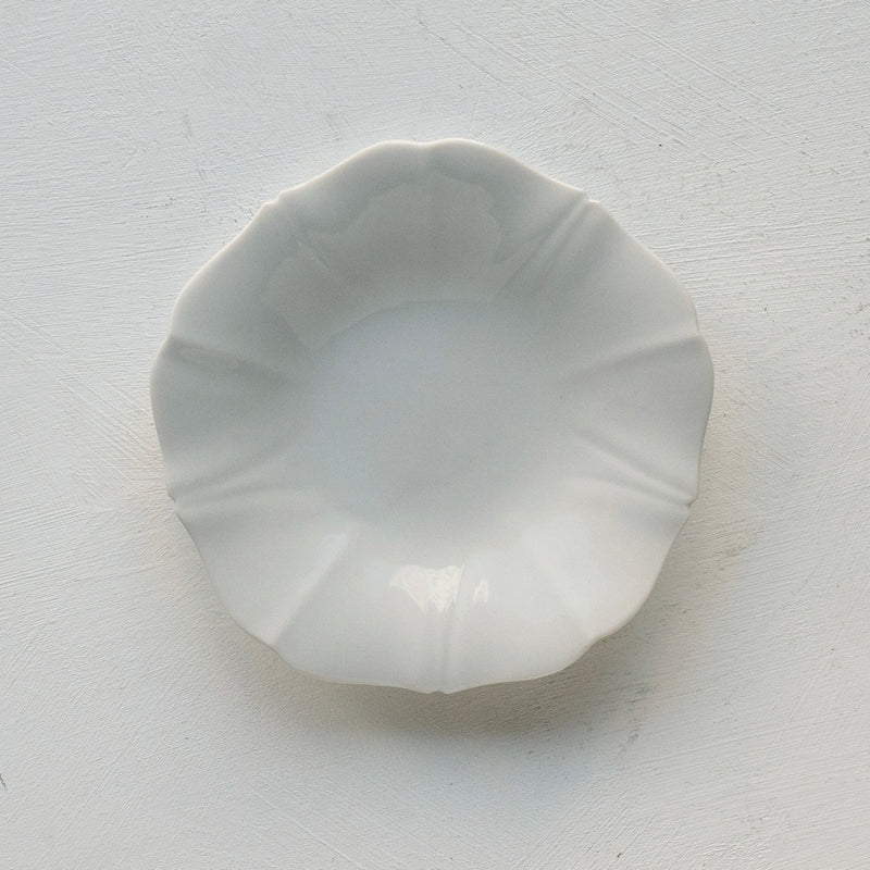 ●25-YM-45 White Porcelain Saucer