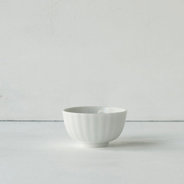 ●25-YM-30 White Porcelain Tea Bowl