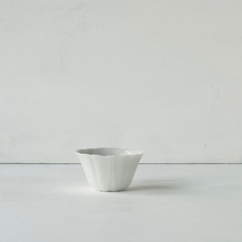 ●25-YM-42 White Porcelain Tea Bowl