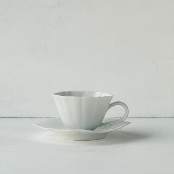 ●25-YM-46 White Porcelain Tea Cup S