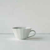 ●25-YM-44 White Porcelain Tea Cup L