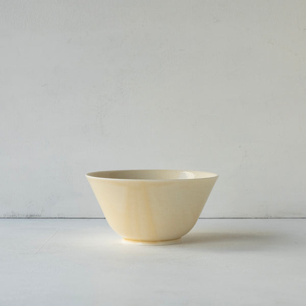 ●25-YM-83 Light beige Celadon Bowl M