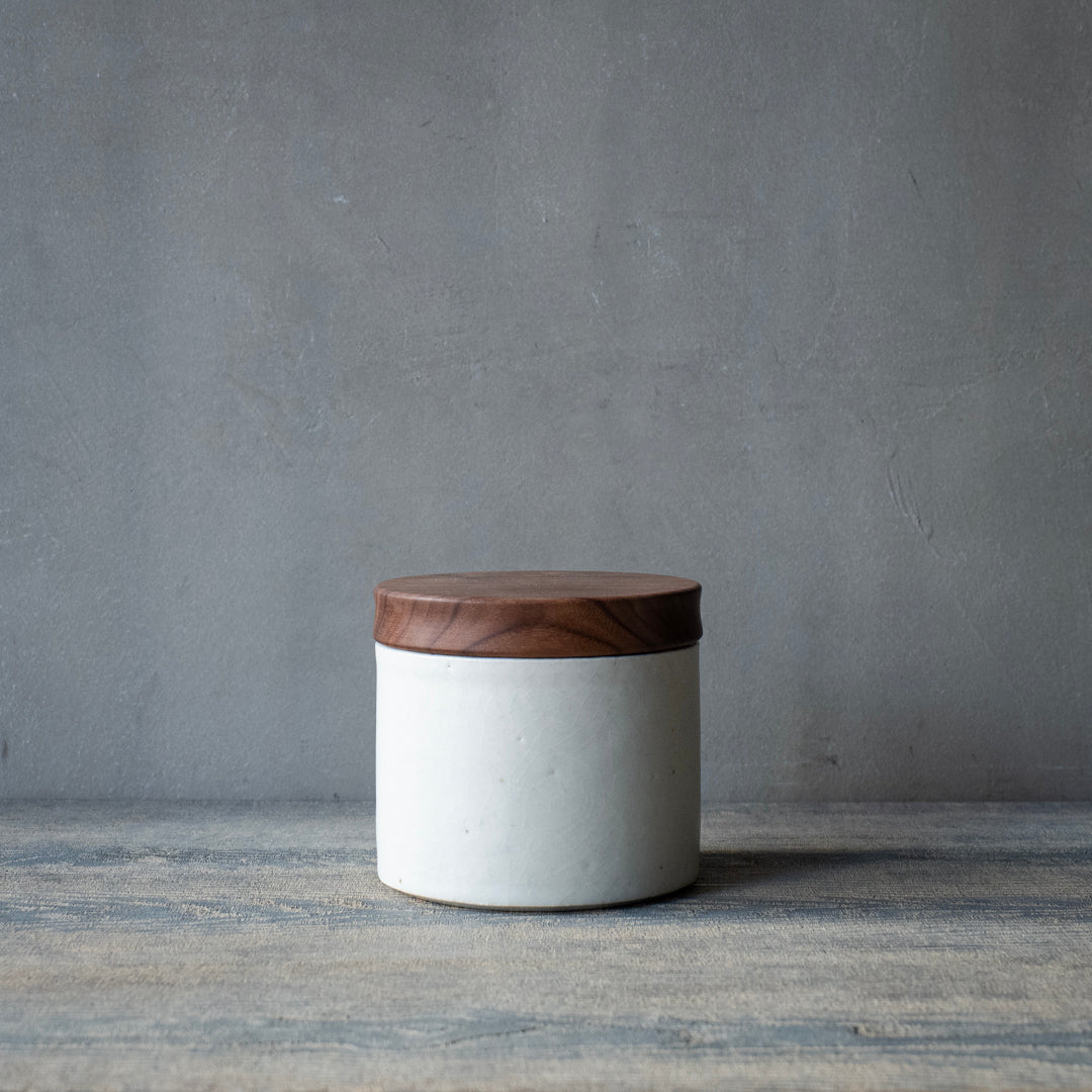 ●25-AF-60 蓋物（木製蓋）白