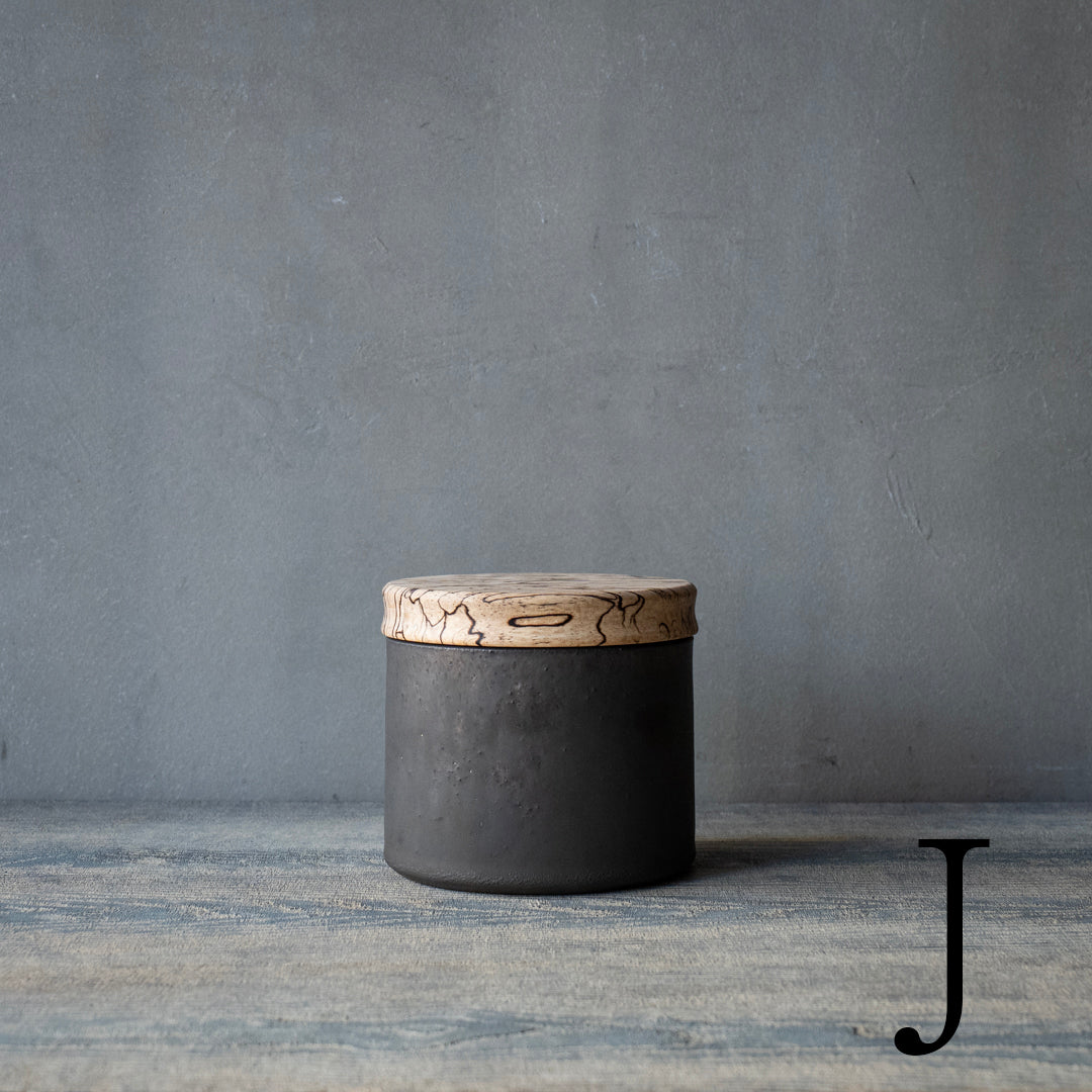 ●25-AF-60 蓋物（木製蓋）黒