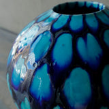 Touki Koubou Ichi / Seisai Marutsubo (Blue Glow Round Vase)