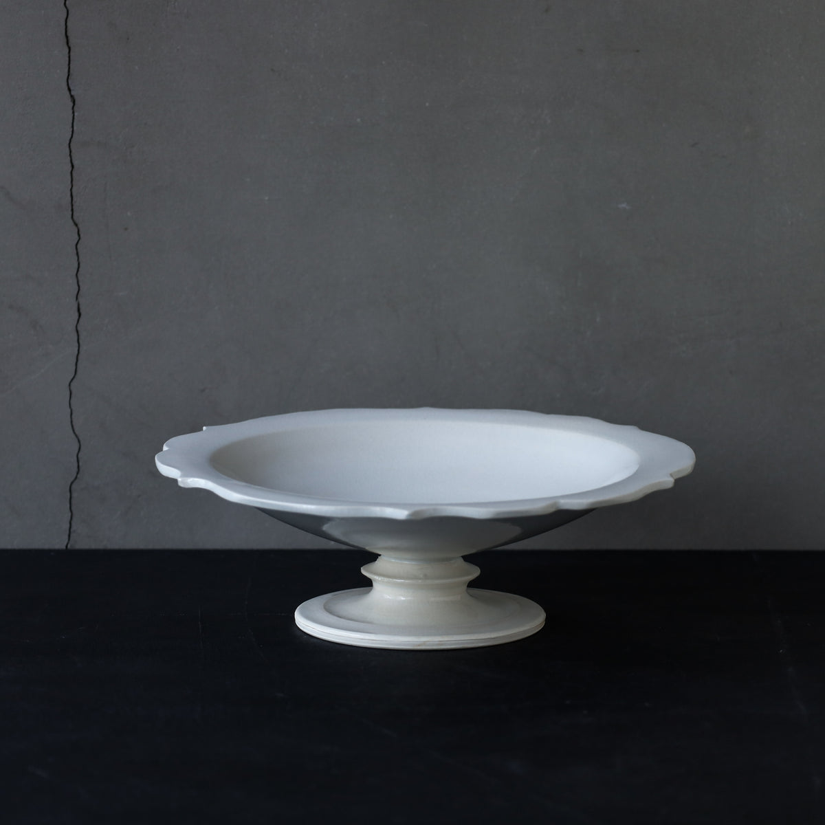 ●26-HN-1 Stand (Chakra) L White