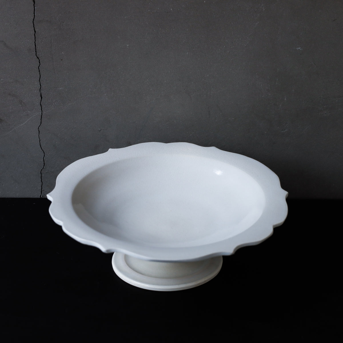 ●26-HN-1 Stand (Chakra) L White