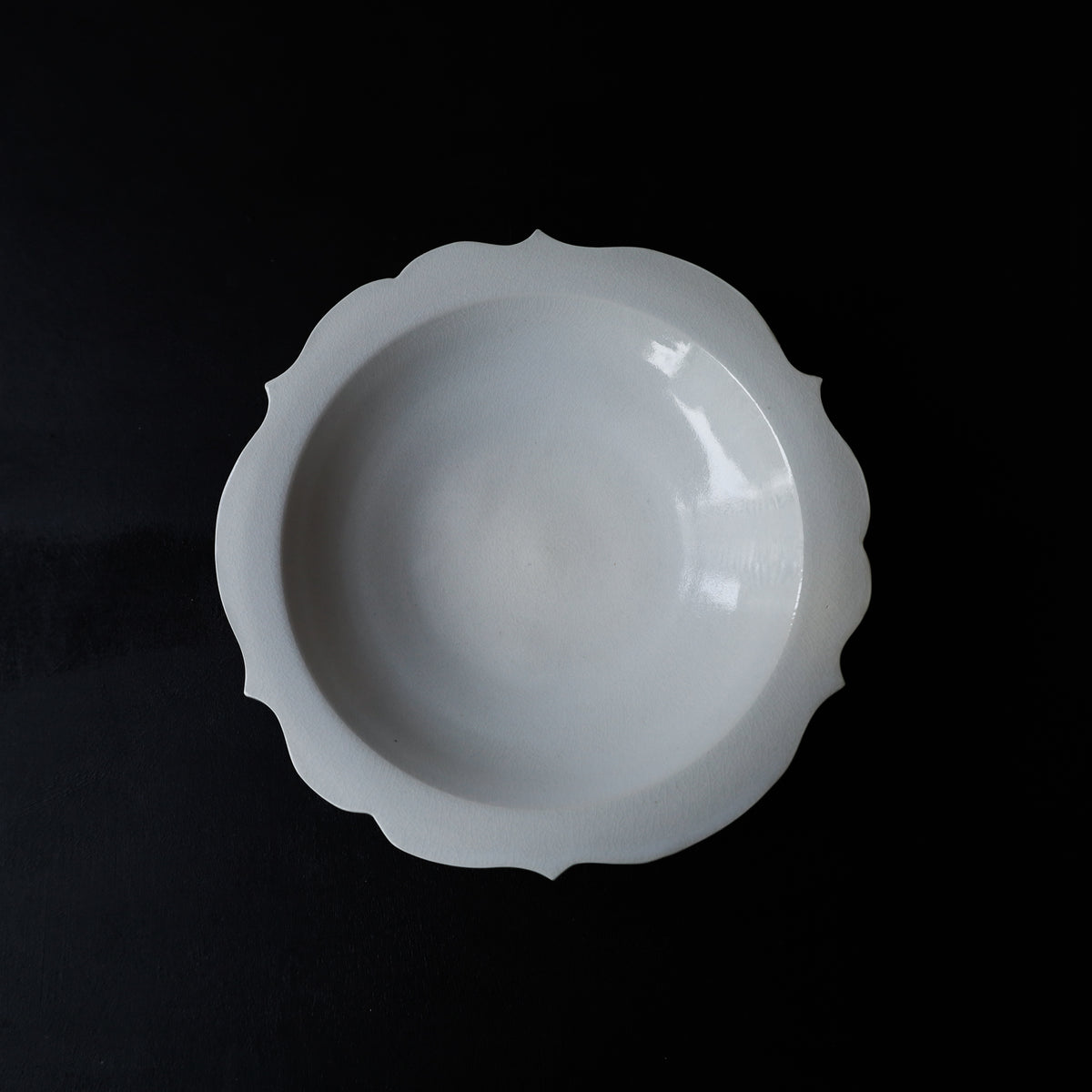 ●26-HN-1 Stand (Chakra) L White