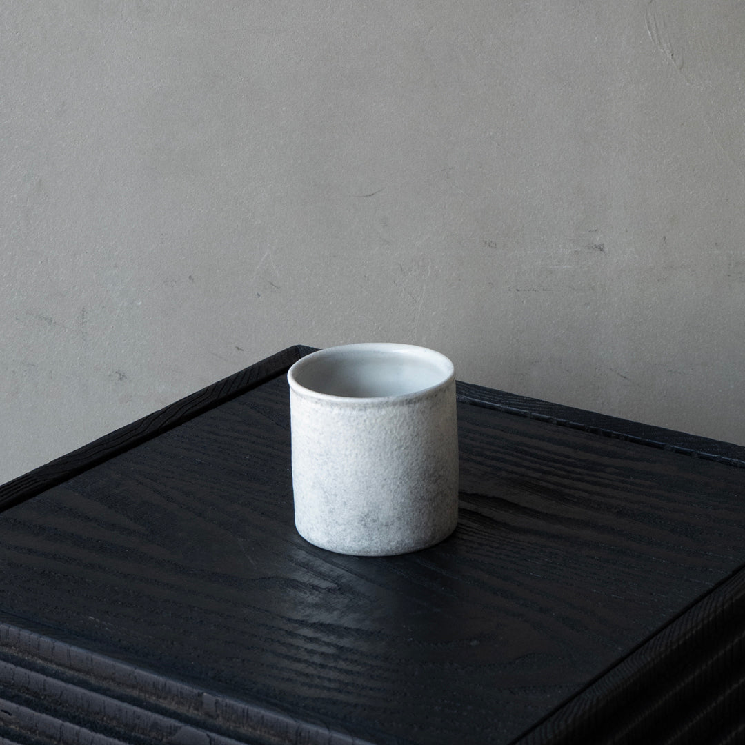 25-10S 戸塚佳奈 白い筒