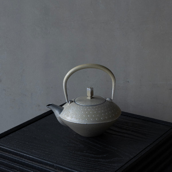 空間鋳造 – 雨晴/AMAHARE