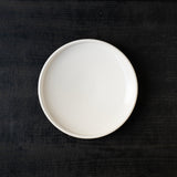 25-10S やまほん陶房 白釉 17cm皿 玉縁