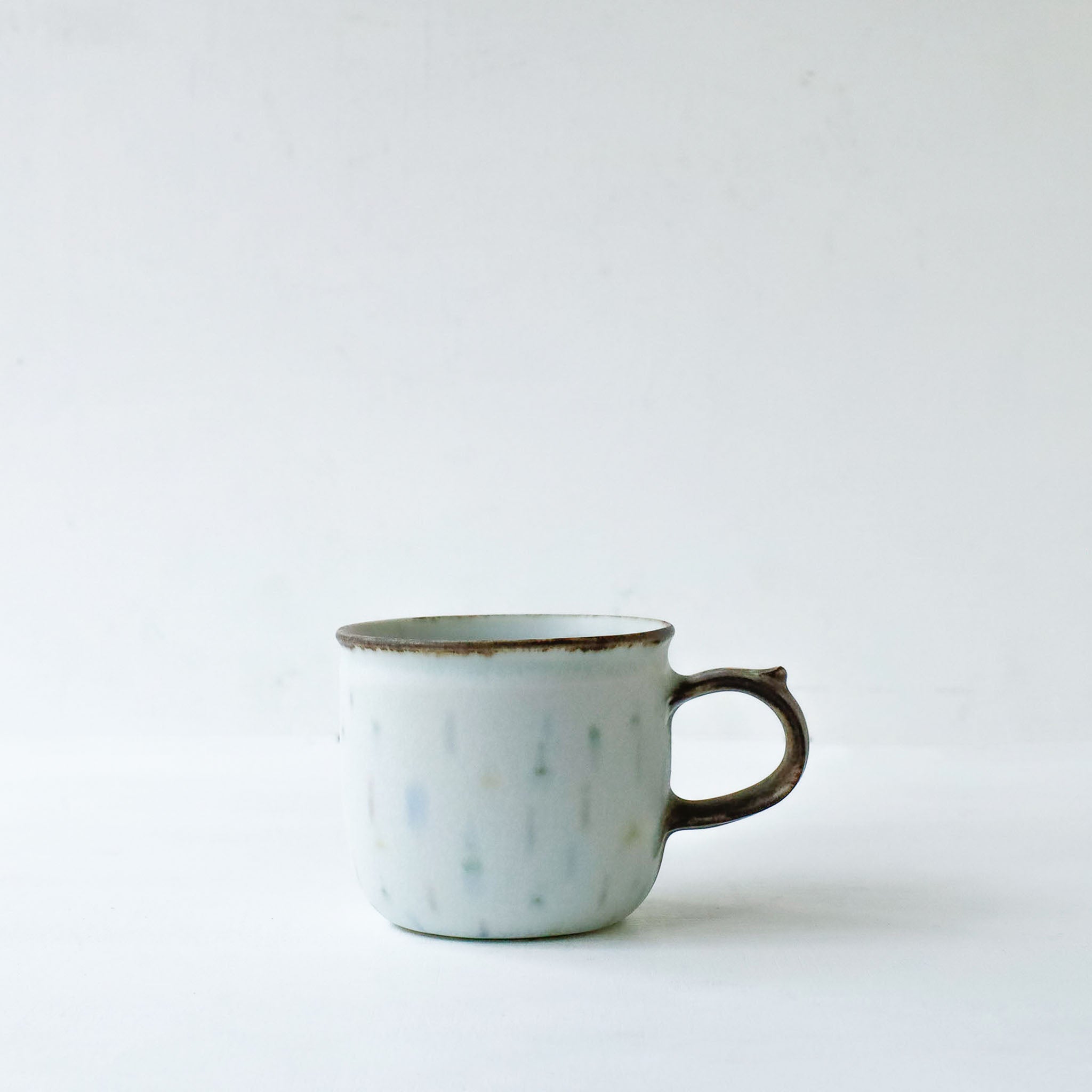 ●26-NT-2 Vessels of Color: Mug (M)