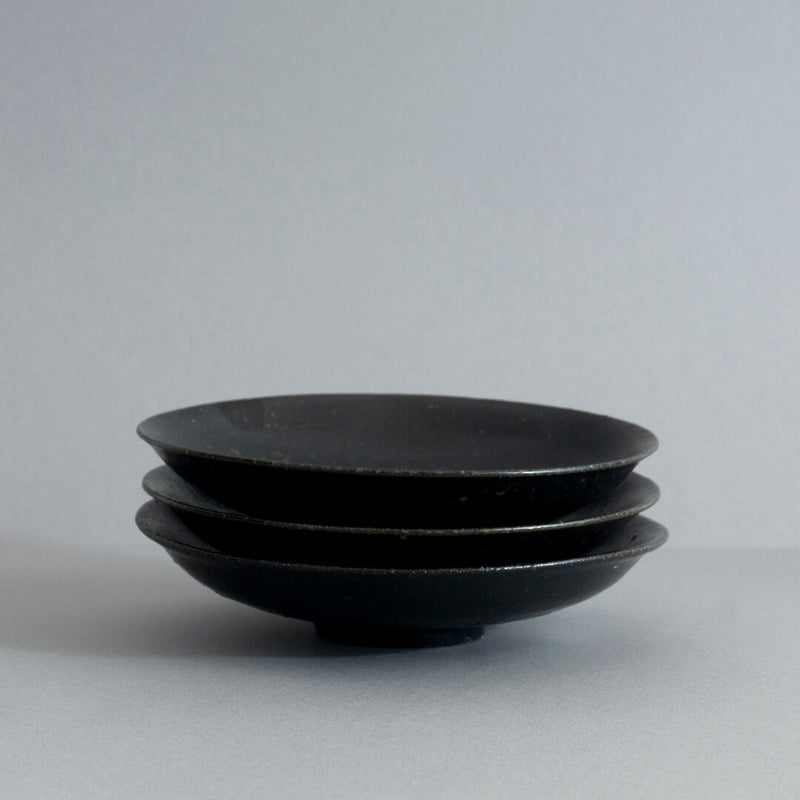 ●21-Y23 黒釉 皿