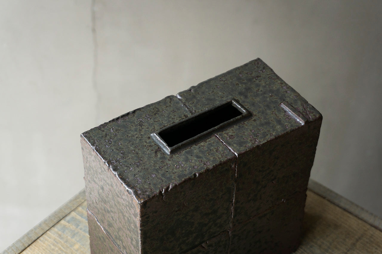 ●22-NT94 Nobuhiko Tanaka Block Vase with Iron Glaze #1