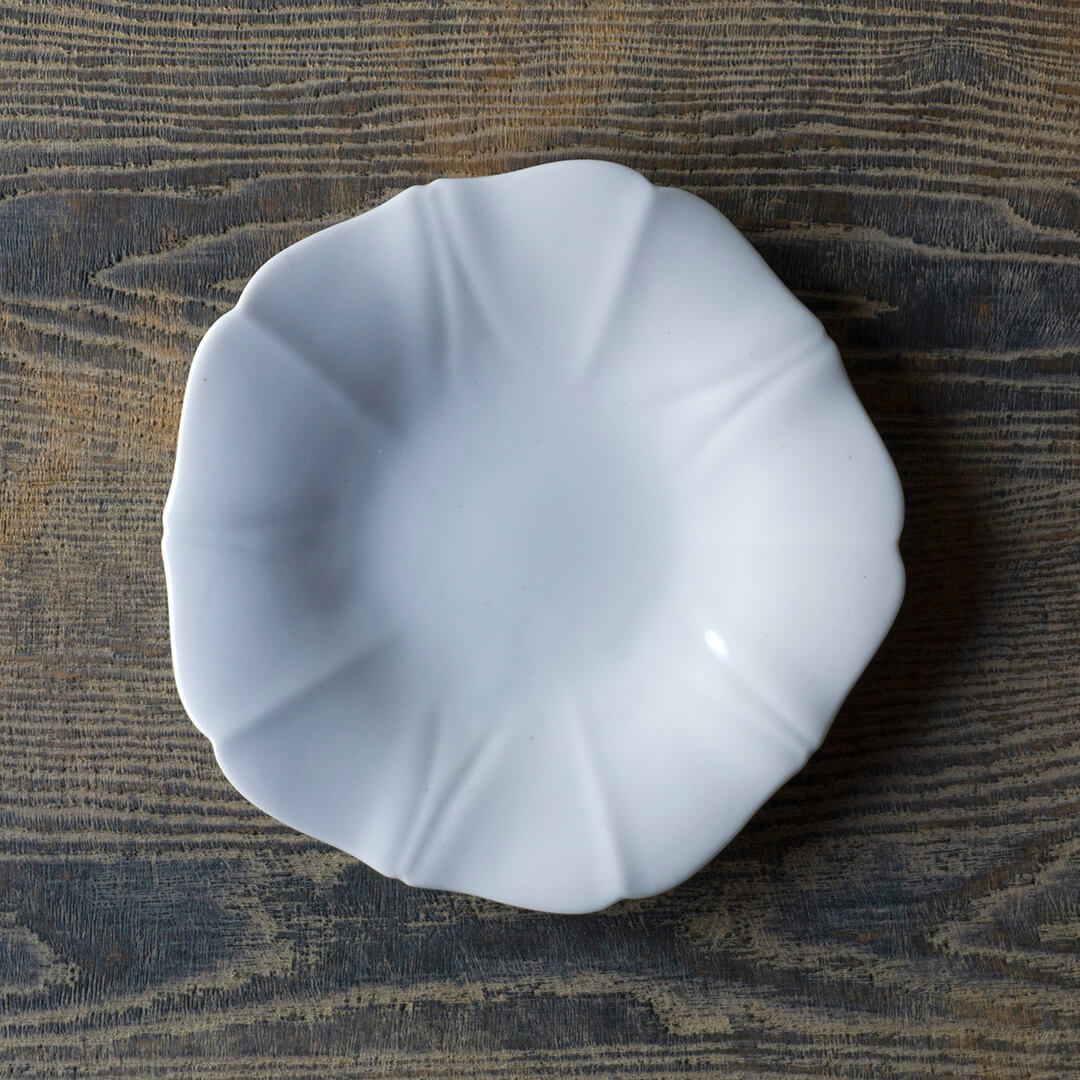 Yuichi Murakami - White Porcelain Saucer "Morning Glory"