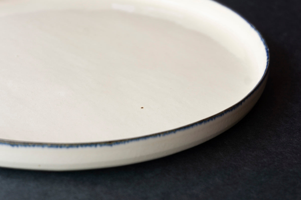 中里花子 平皿 XL ブルー皮鯨 – 雨晴/AMAHARE