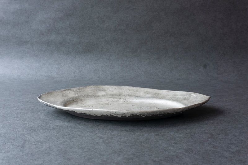 Yuko Ikeda Oval Plate (Medium) Overglazed Silver B