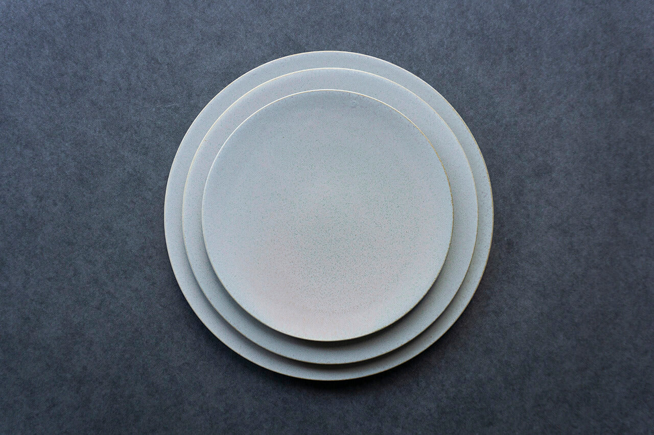 安藤由香 ８寸皿 フラットリム なし BG