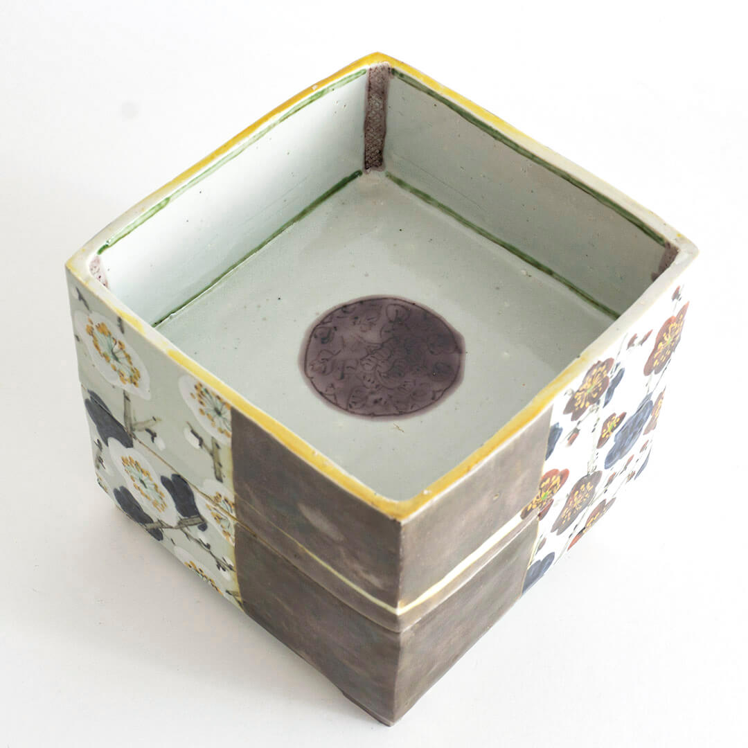 色絵銀彩紅白梅三段重箱