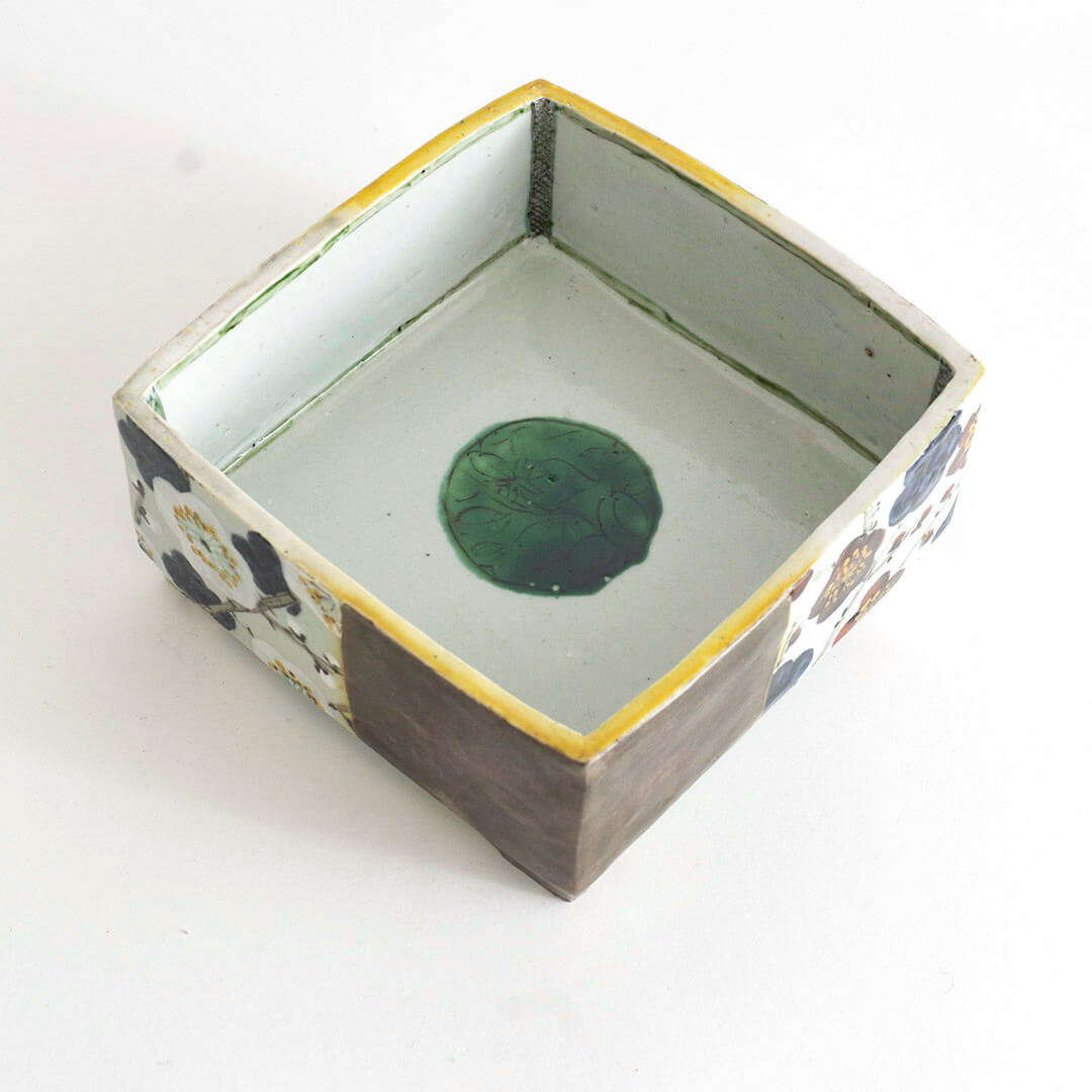 色絵銀彩紅白梅三段重箱