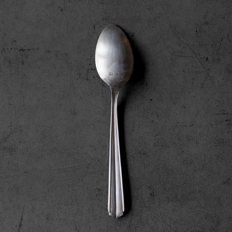 ryo spoon-a table