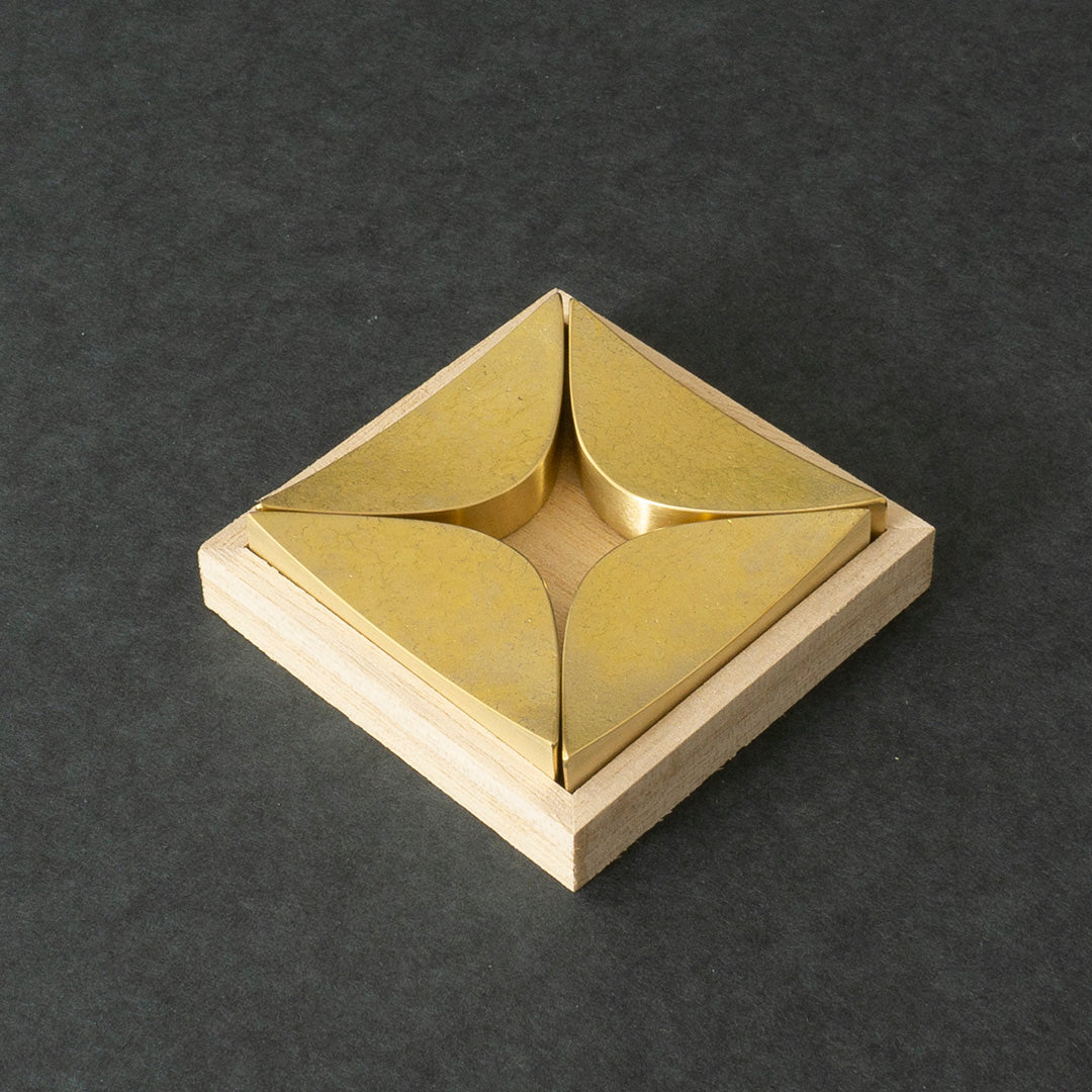 FUTAGAMI Chopstick Rest Blink of light