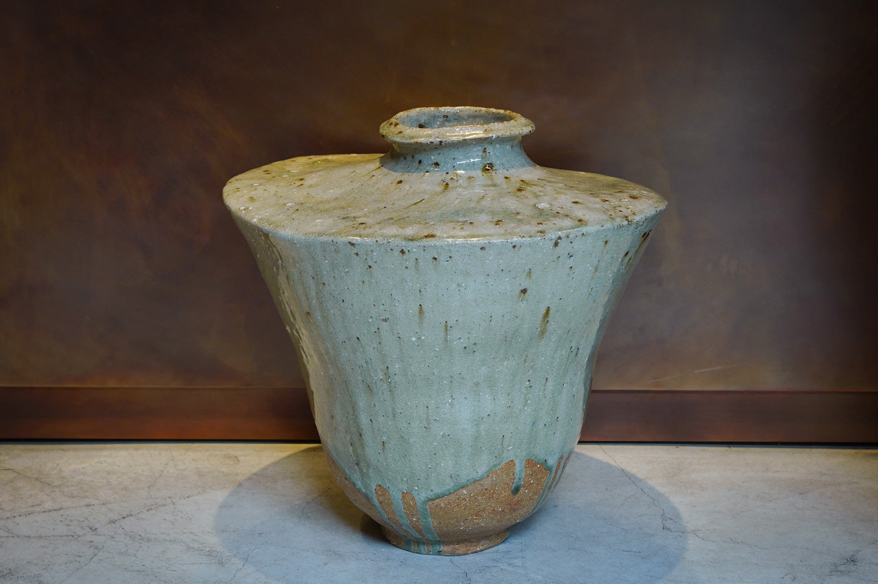 Masayuki Miyagi Vase 22B celadon glaze
