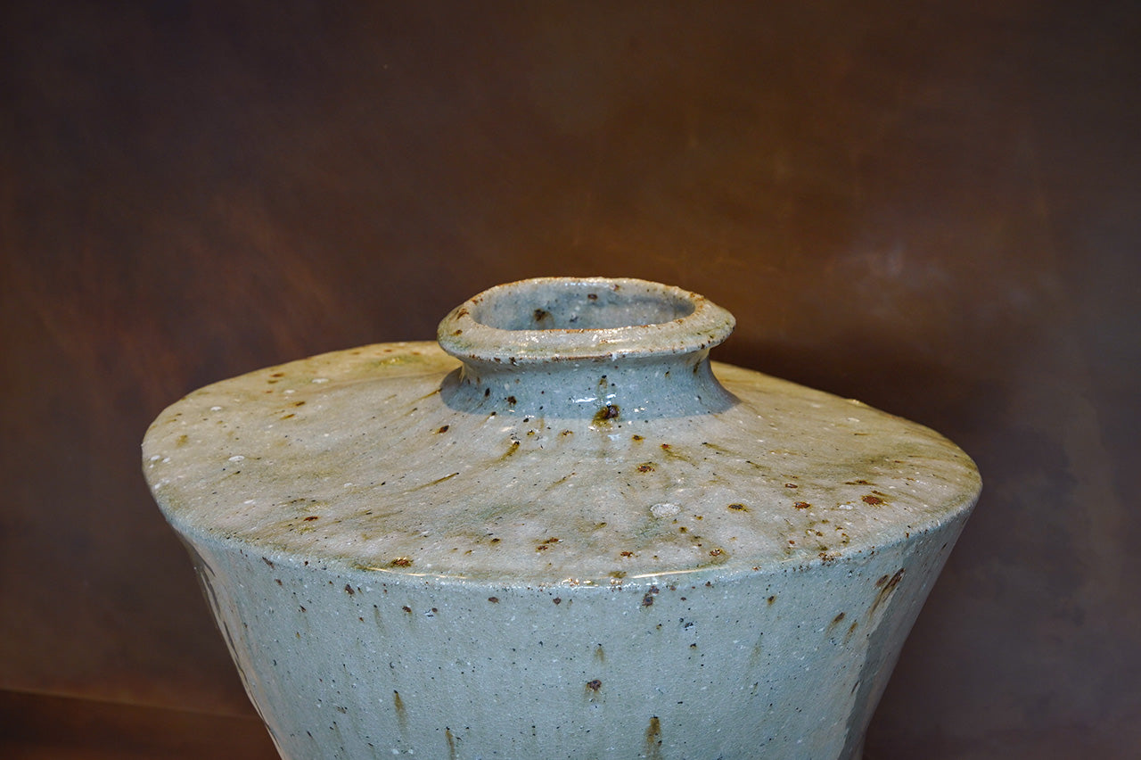 Masayuki Miyagi Vase 22B celadon glaze